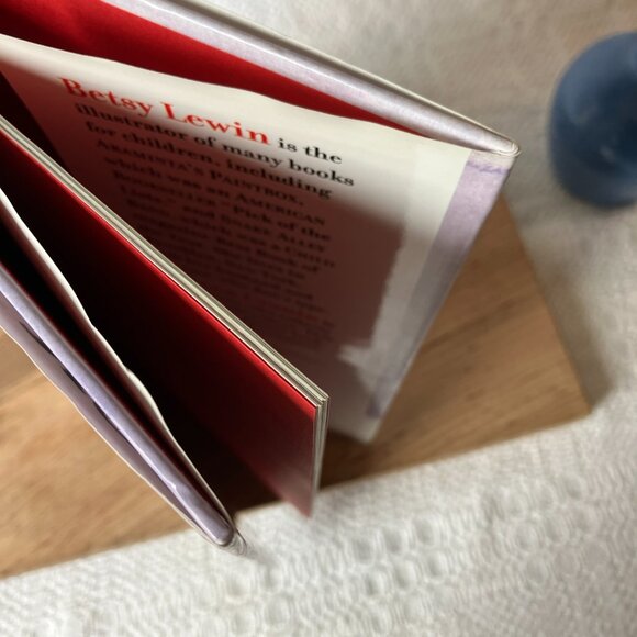 Click, Clack, Moo Cows That Type - Hardcover By Doreen Cronin - VERY GOOD - Picture 6 of 8